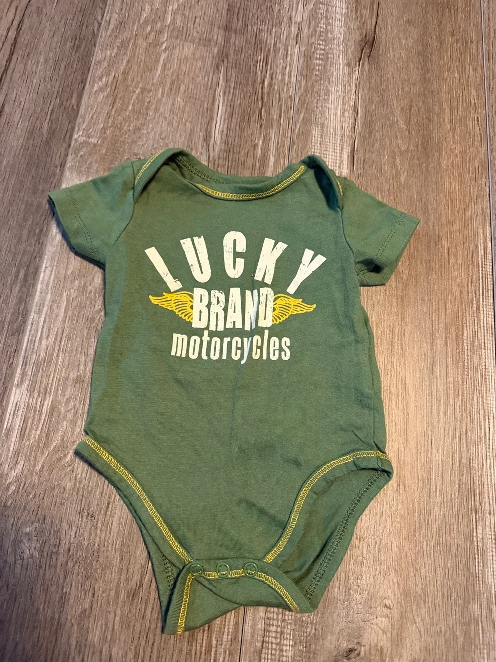 Lucky Brand Baby Bodysuit Set — Green, Yellow, Gray & White